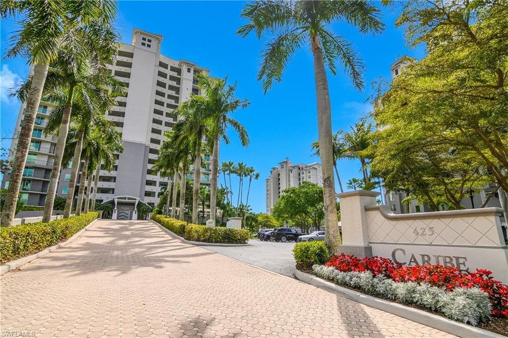 425 Cove Tower DR 504-29
