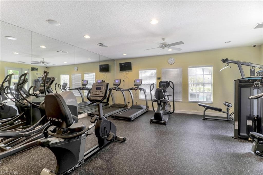 4625 Saint Croix LN 1136-32