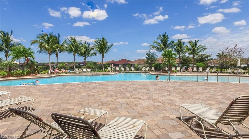 10960 Cherry Laurel DR-25