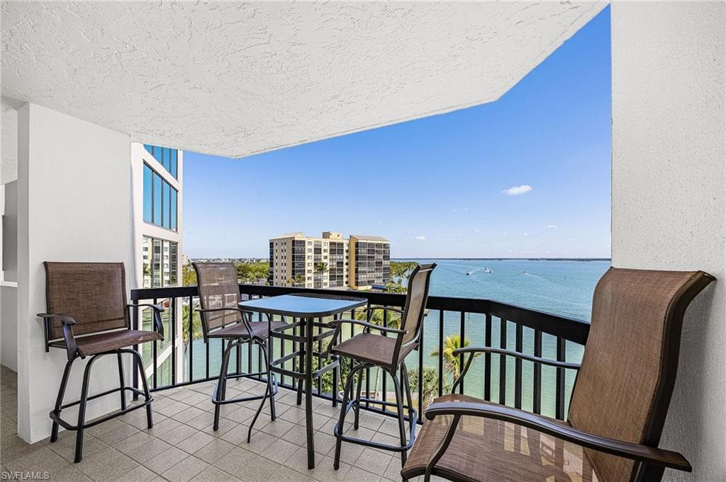 4265 Bay Beach LN 522-19