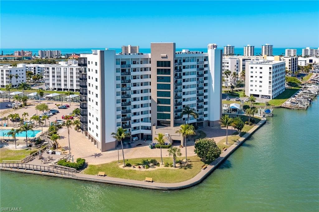 4265 Bay Beach LN 522-25