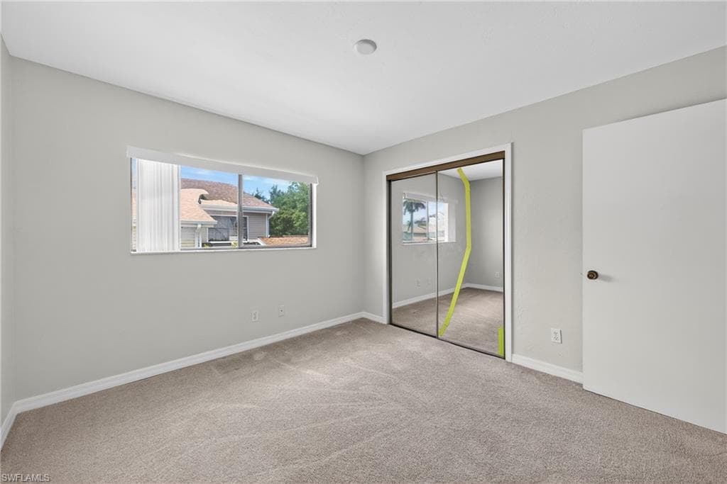 8421 N Haven LN B-17