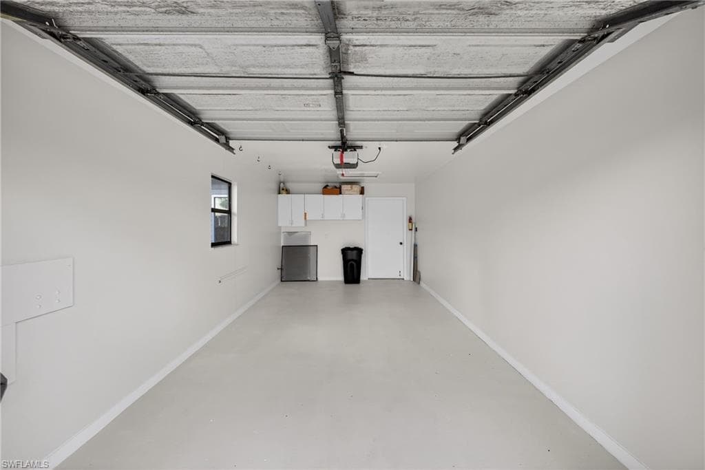 8421 N Haven LN B-24
