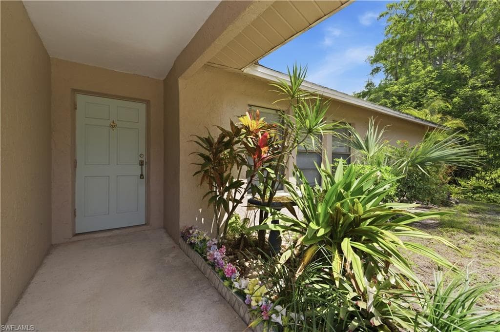 5681 Bur Oaks LN-10