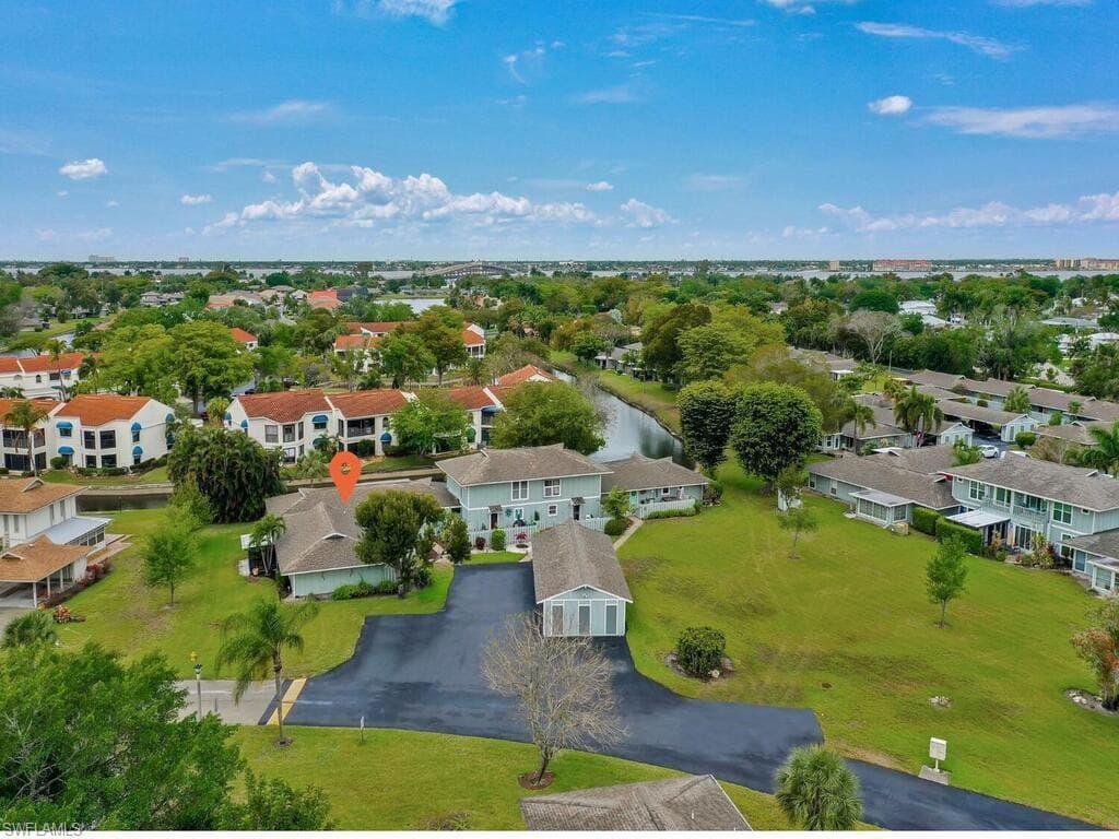 4263 Island CIR D-46