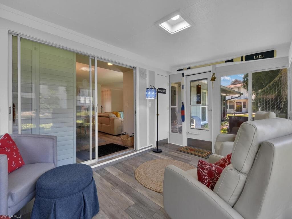 4263 Island CIR D-32