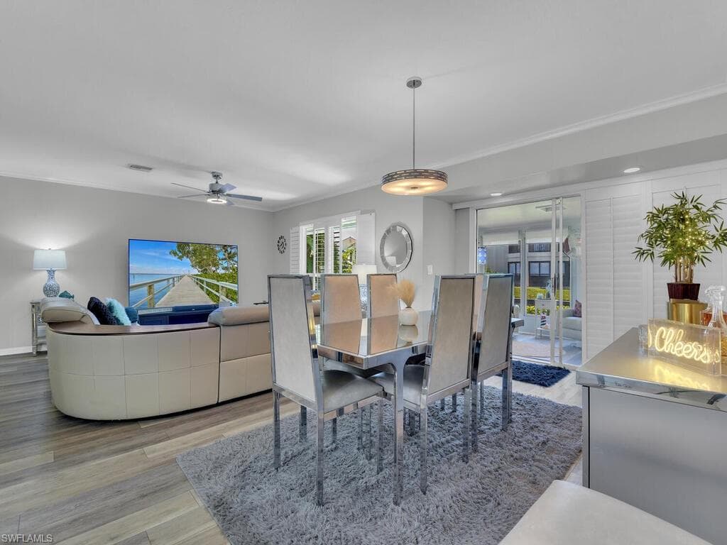 4263 Island CIR D-1