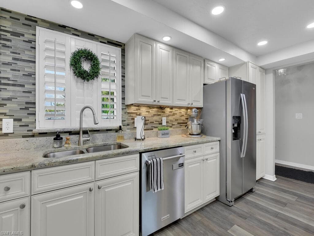 4263 Island CIR D-10