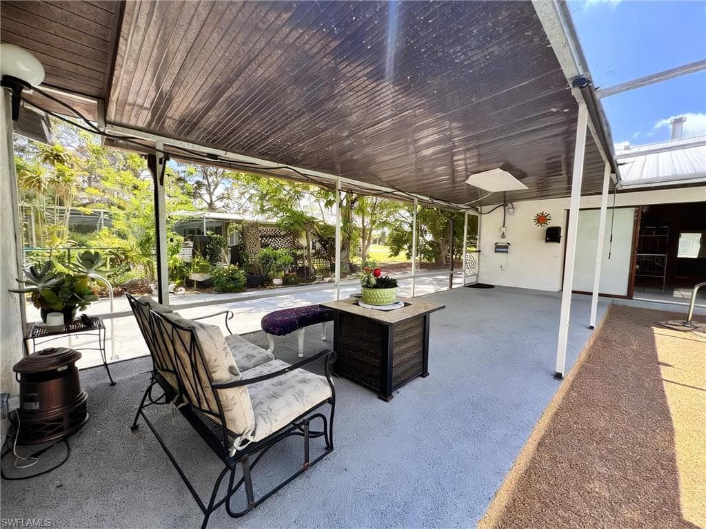 196 E Mariana AVE-23
