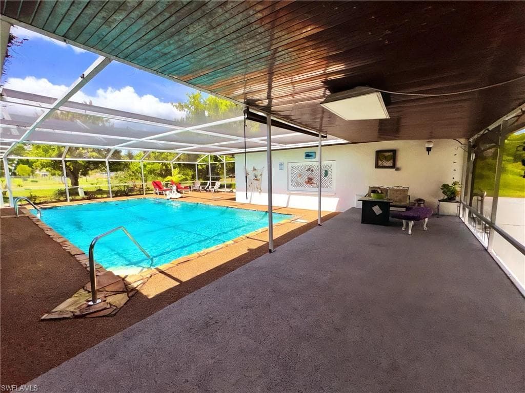 196 E Mariana AVE-22
