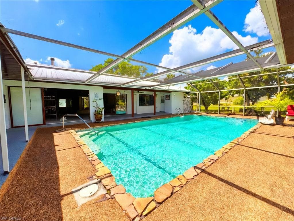 196 E Mariana AVE-1