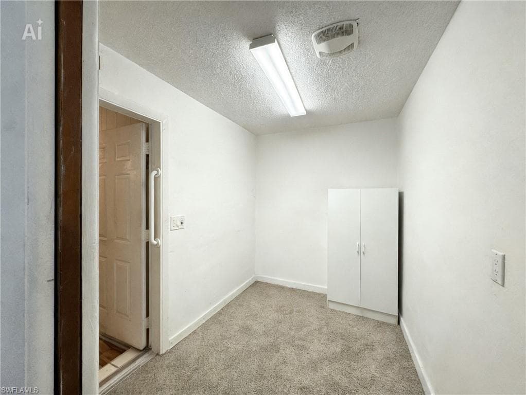 196 E Mariana AVE-20