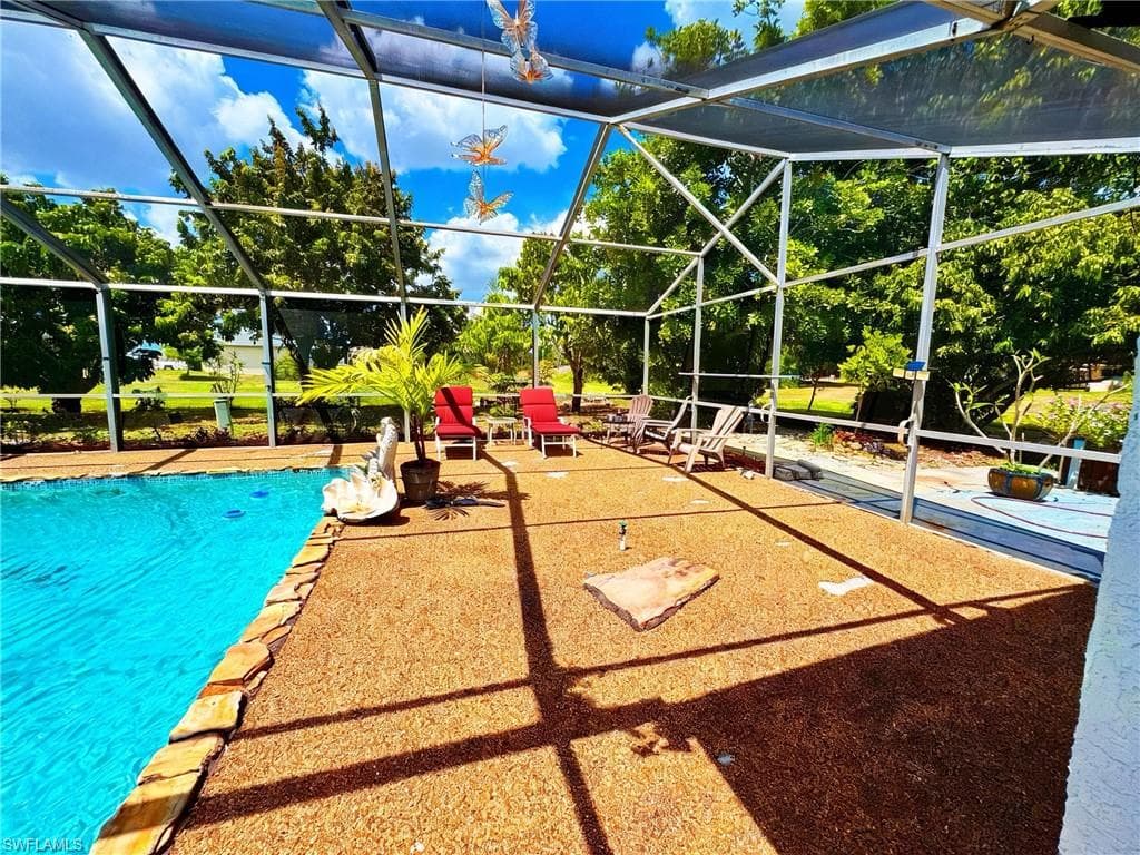 196 E Mariana AVE-24