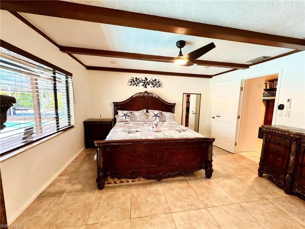 196 E Mariana AVE-10