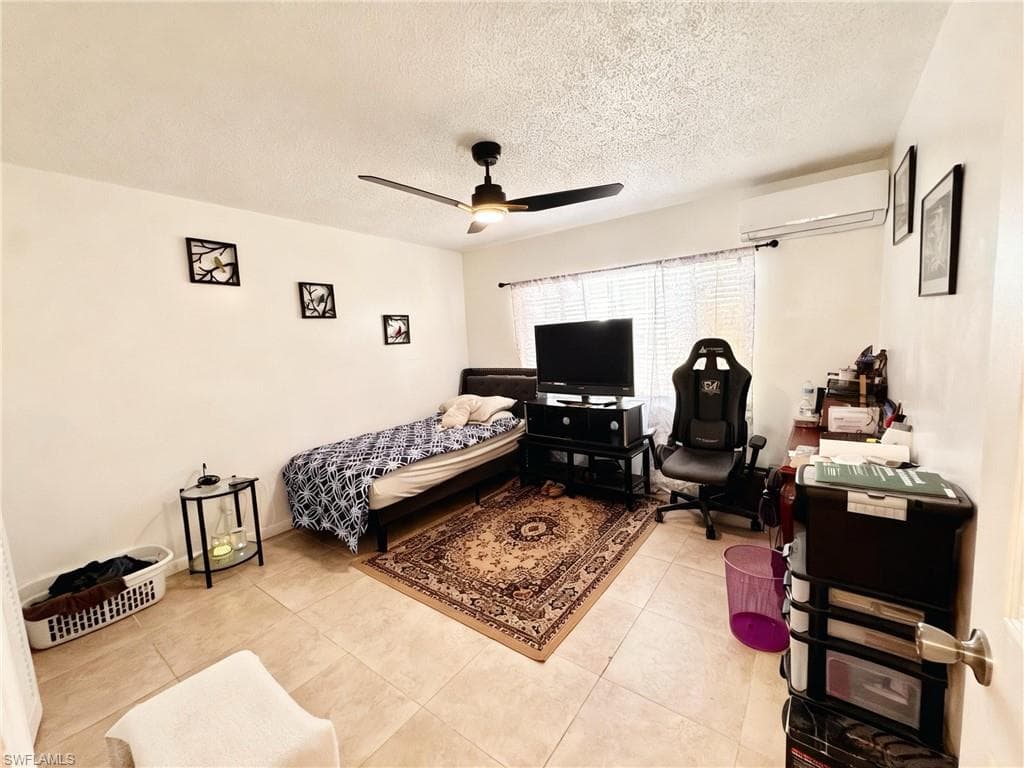 196 E Mariana AVE-15