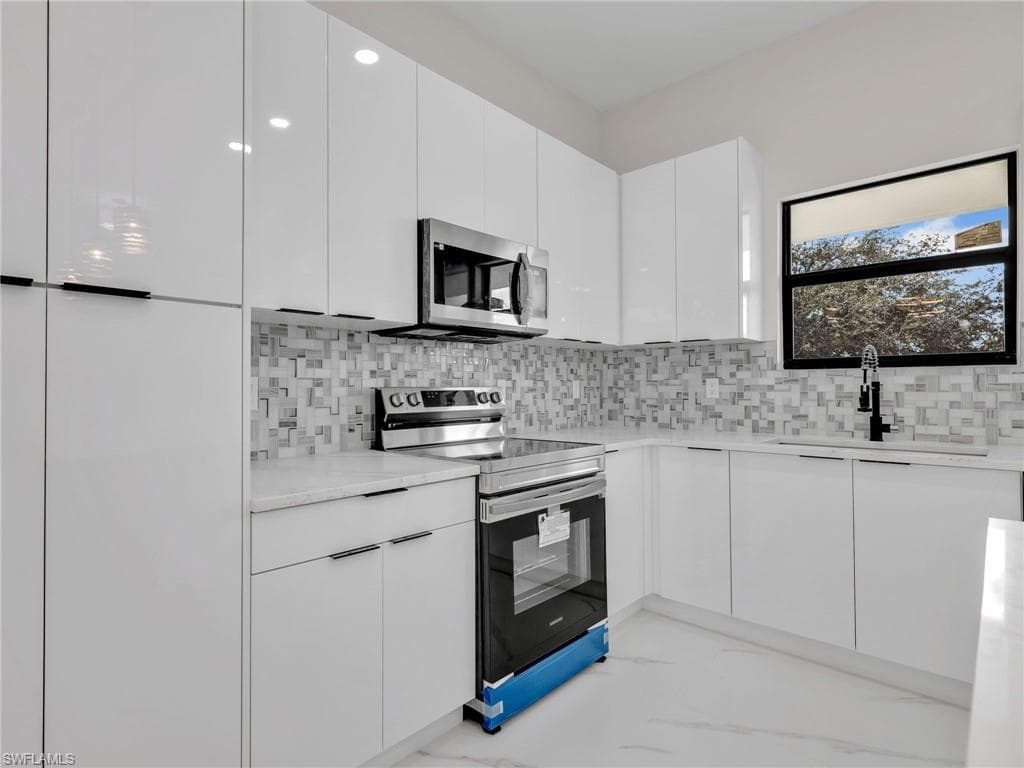 350 Delaware RD-14