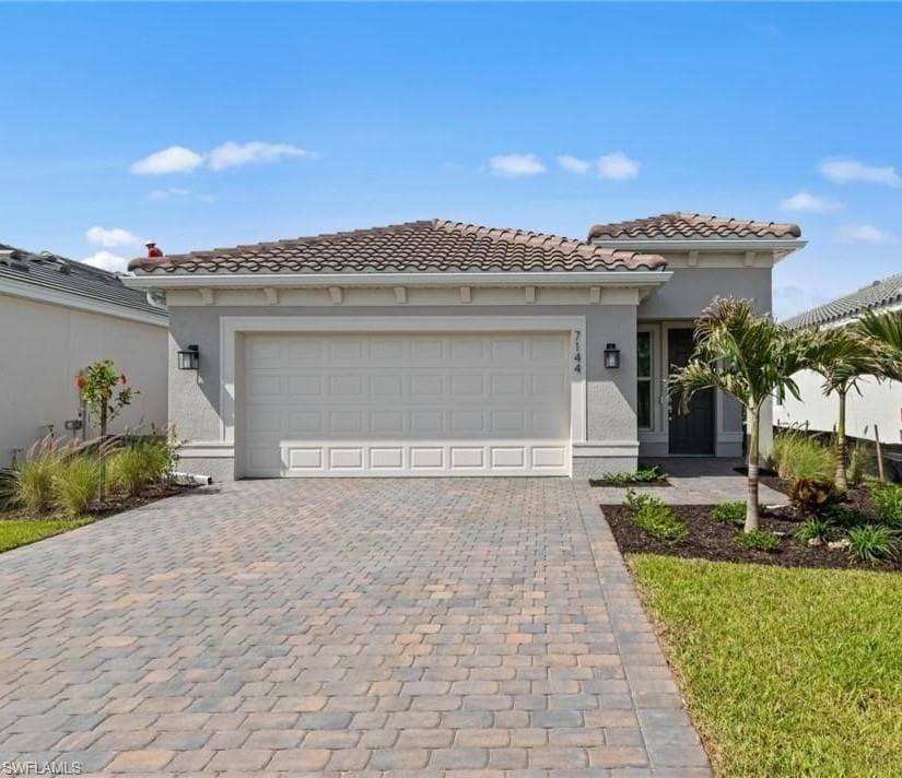 7144 Chapel Creek LN-1