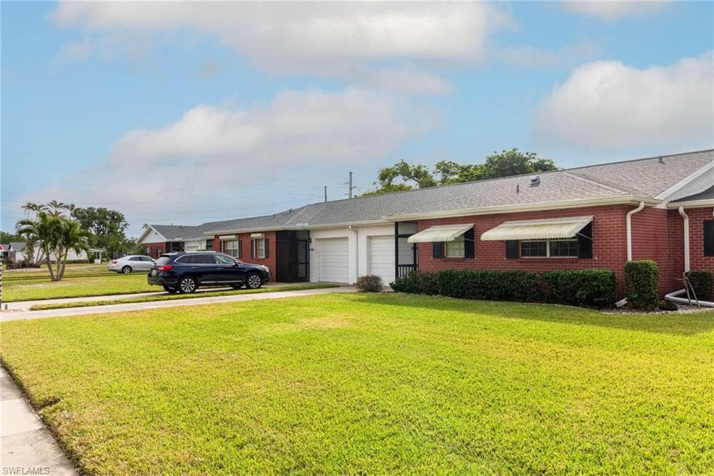 1390 Myerlee Country Club BLVD-27