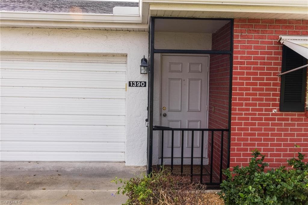 1390 Myerlee Country Club BLVD-2