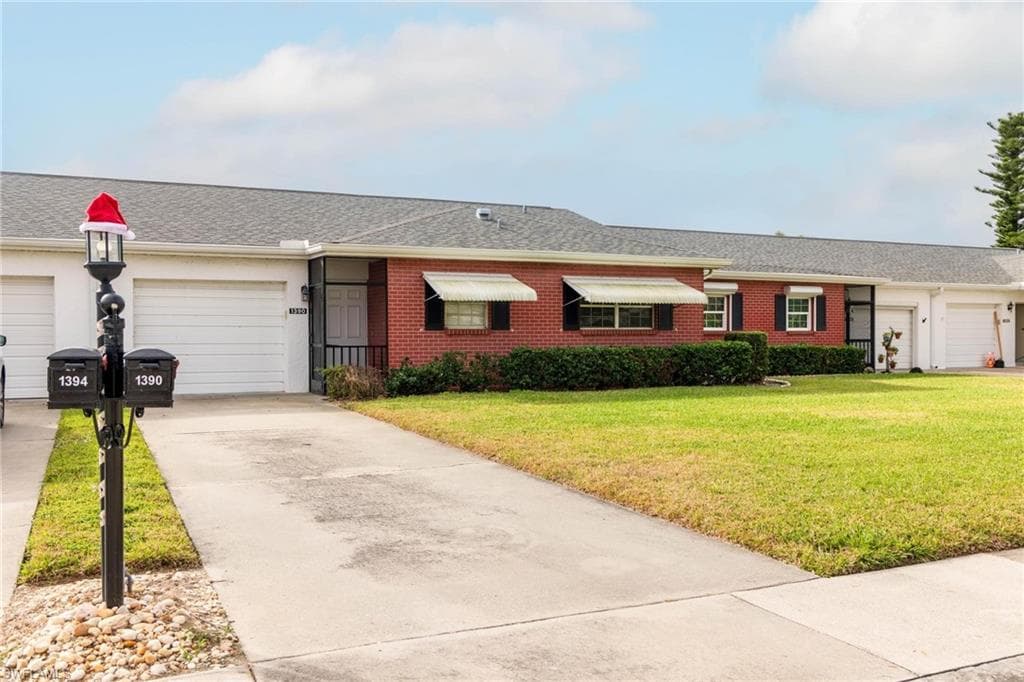 1390 Myerlee Country Club BLVD-1