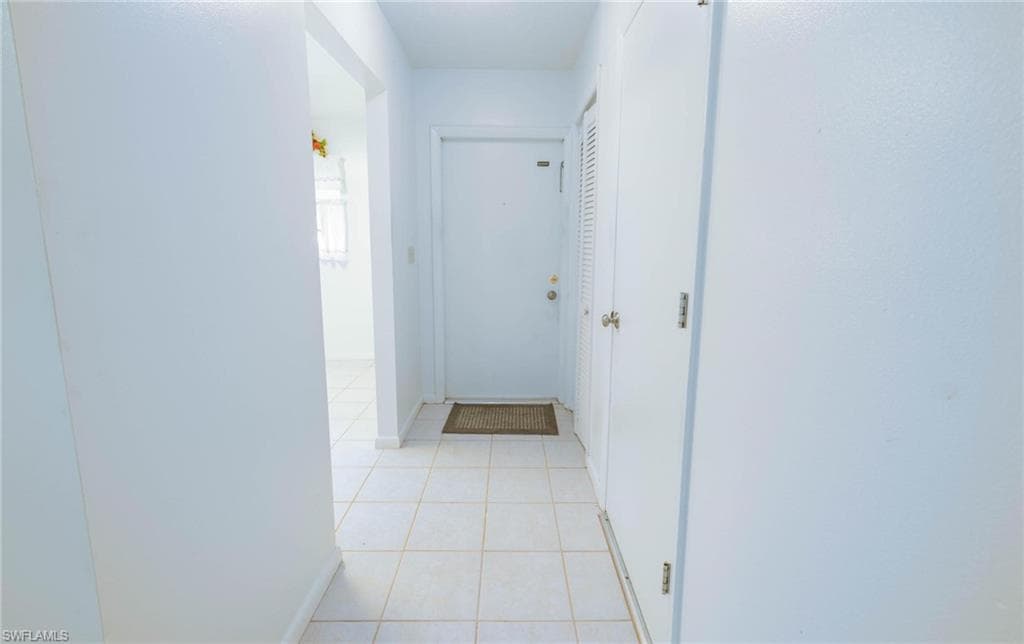 1390 Myerlee Country Club BLVD-5