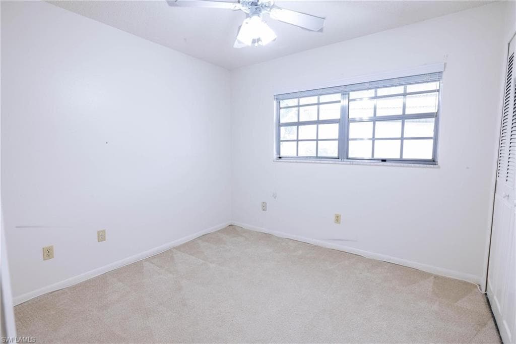 1390 Myerlee Country Club BLVD-18