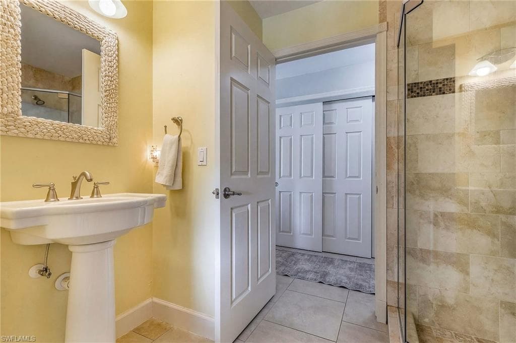 7655 Myrsine CIR-13