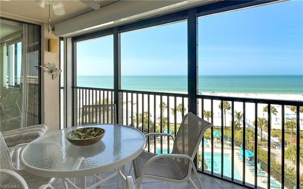 2810 Estero BLVD 713-8