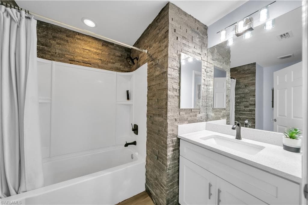 175 Shadowview CT-28