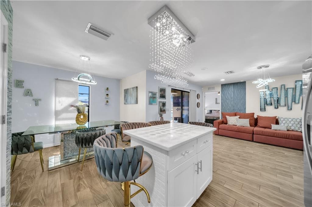 175 Shadowview CT-18