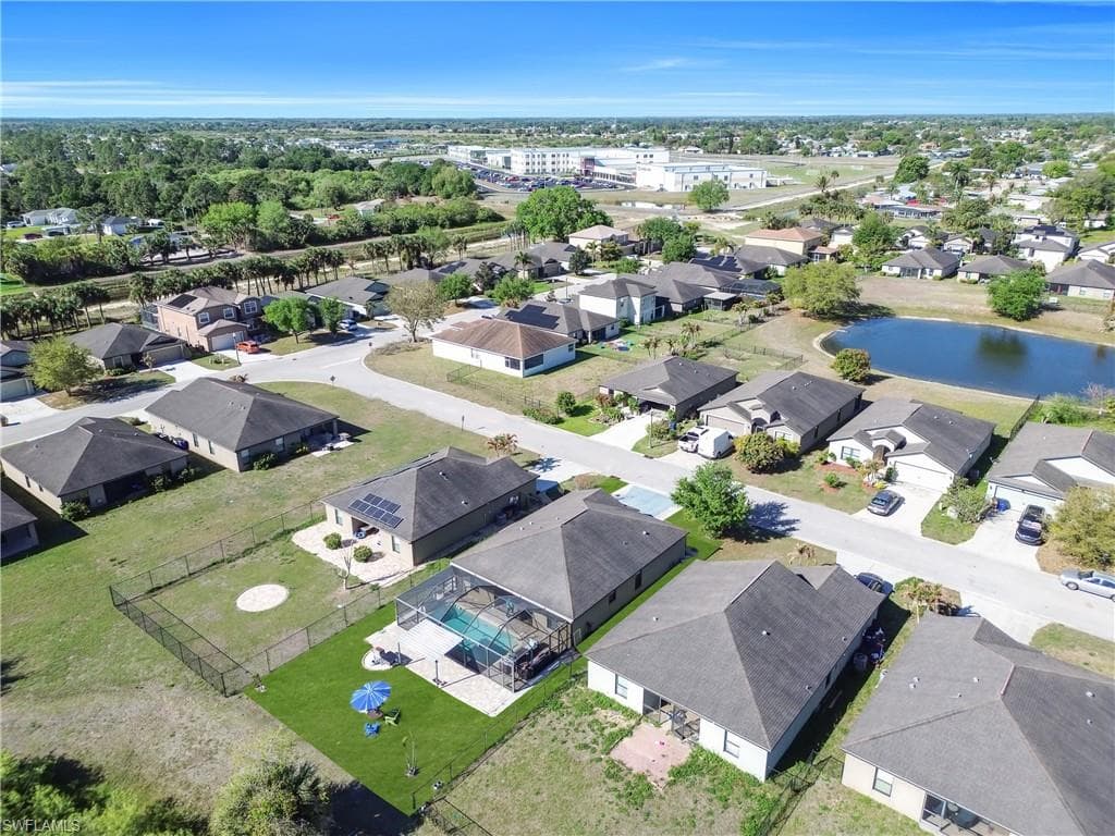 175 Shadowview CT-37