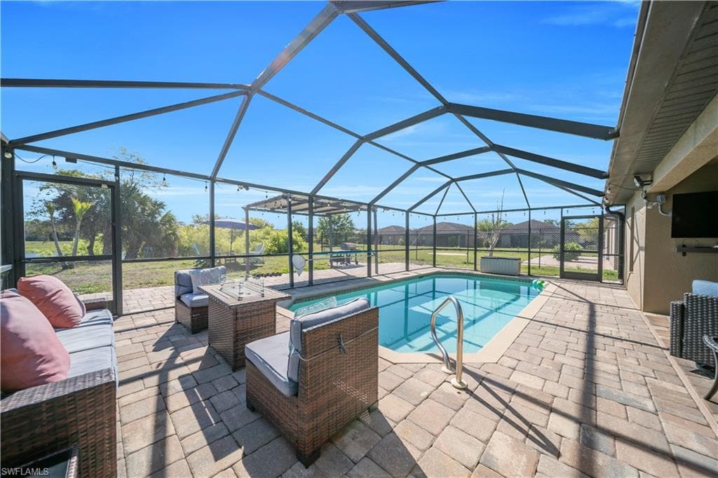 175 Shadowview CT-8