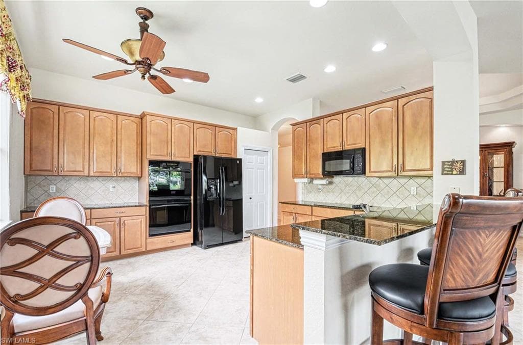 14809 Canton CT-15
