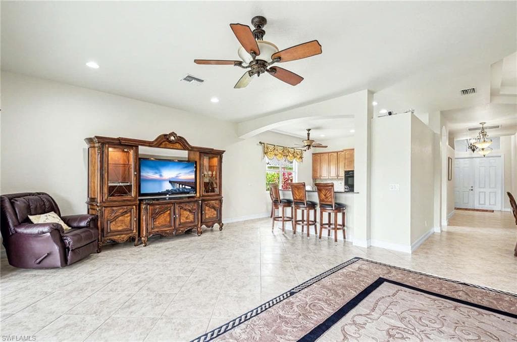 14809 Canton CT-8