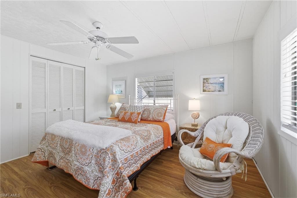 726 Knotty Pine CIR-20