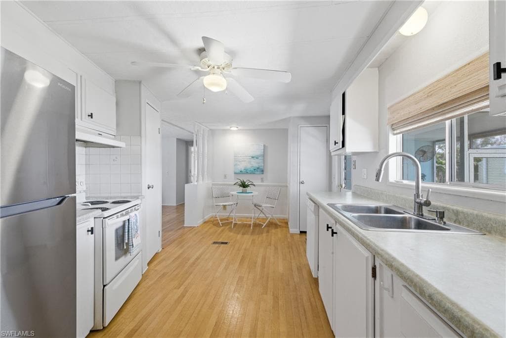 726 Knotty Pine CIR-14
