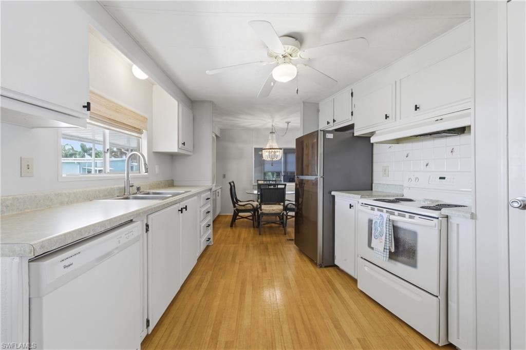 726 Knotty Pine CIR-15