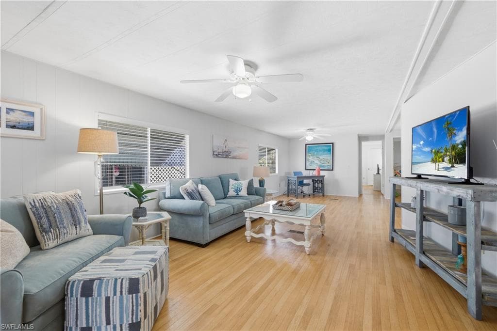 726 Knotty Pine CIR-8