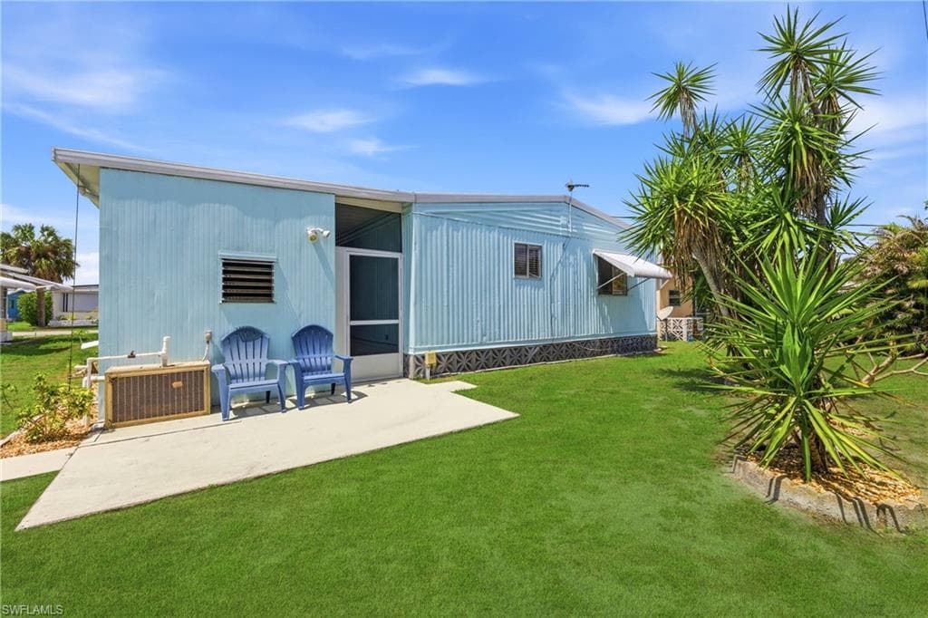 726 Knotty Pine CIR-25