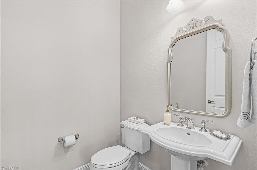 11942 Heather Woods CT-22