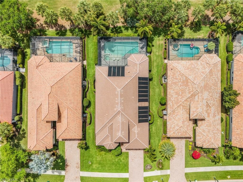11942 Heather Woods CT-32