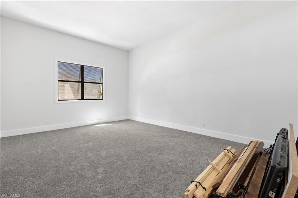 1561 Lynwood AVE-27