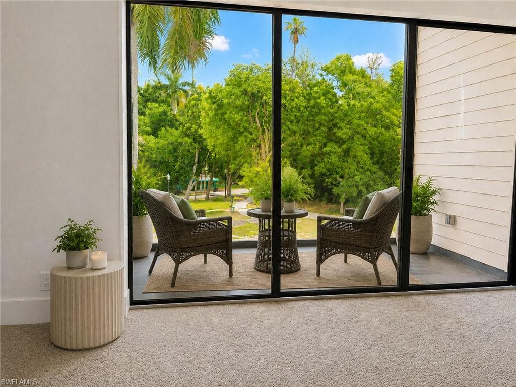 1561 Lynwood AVE-5
