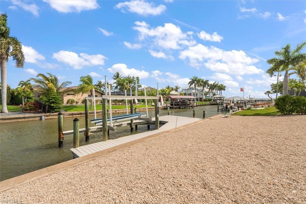 5545 Avenida Pescadora-36