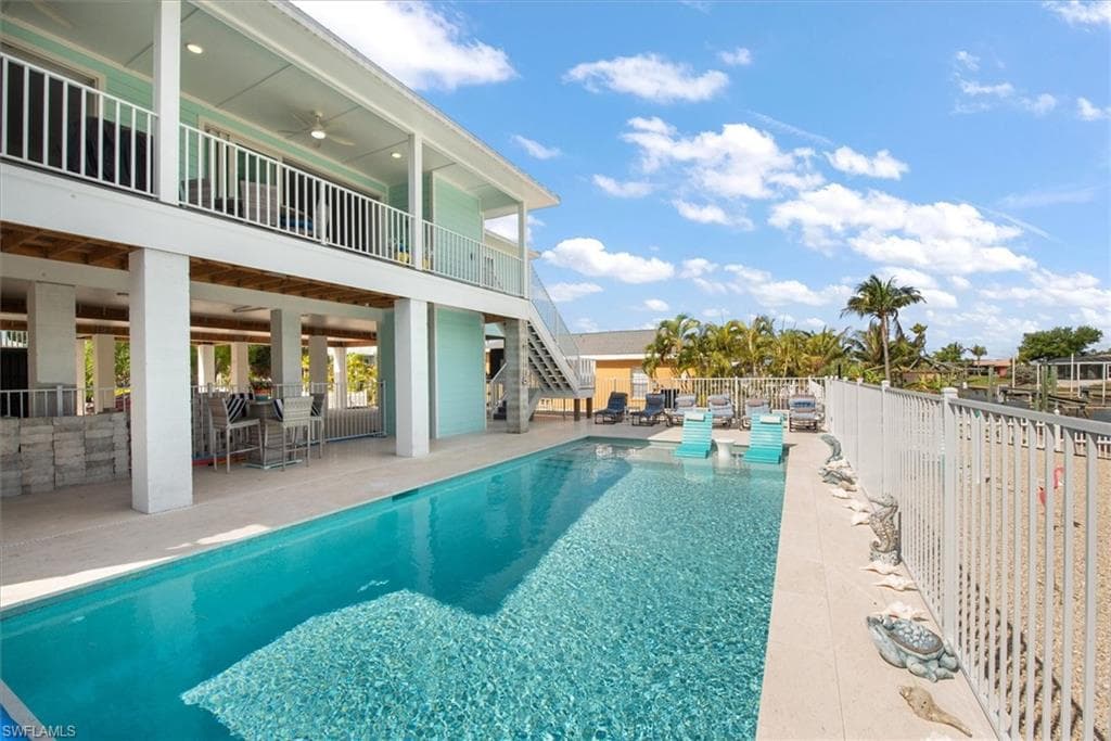 5545 Avenida Pescadora-31