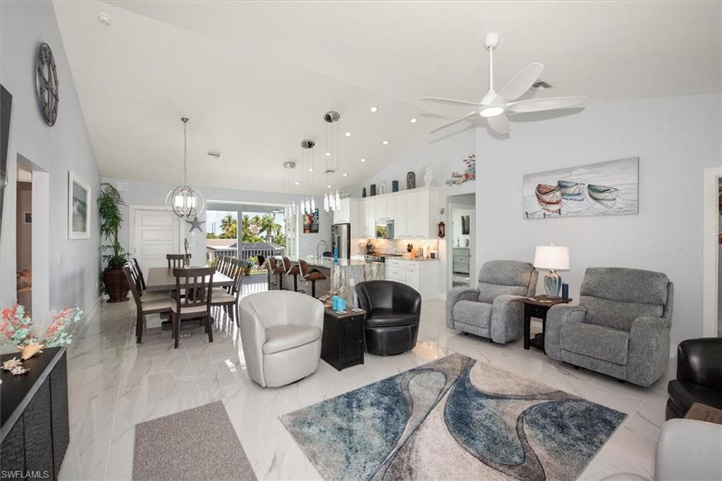 5545 Avenida Pescadora-4