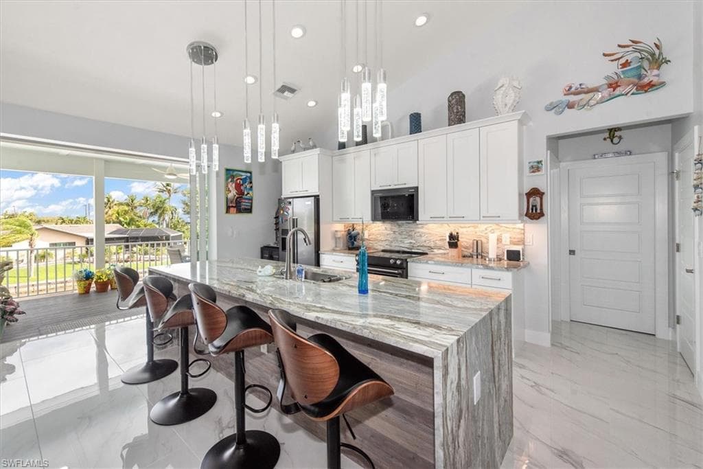 5545 Avenida Pescadora-8