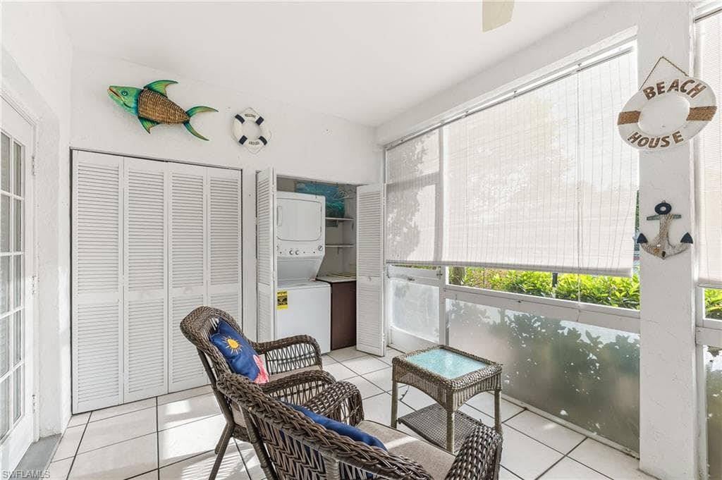 8161 Twelve Oaks CIR 512-12