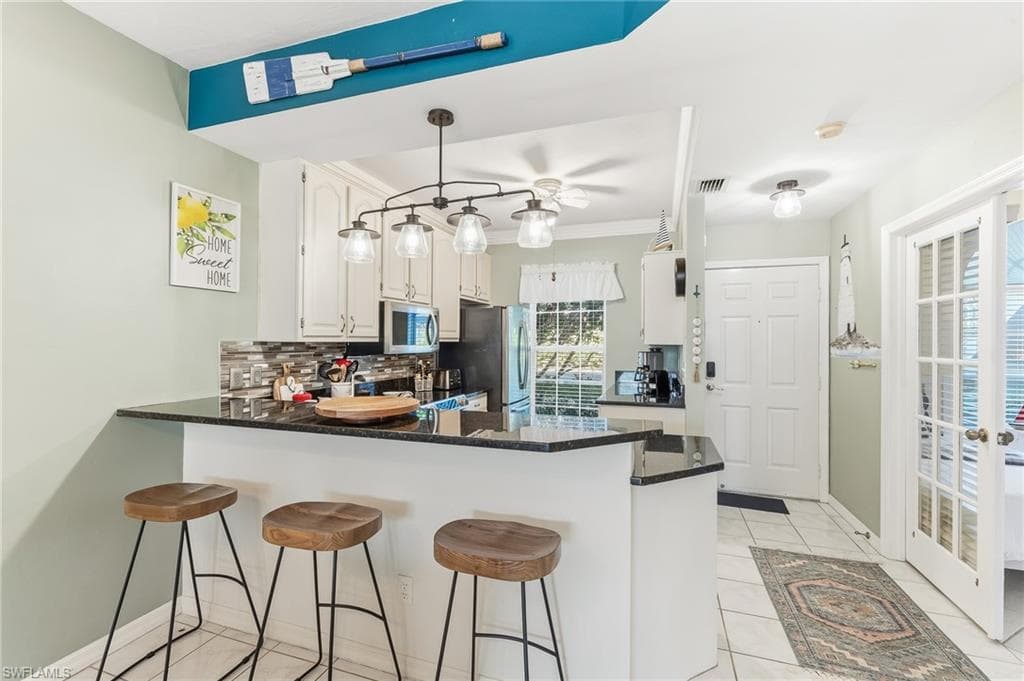8161 Twelve Oaks CIR 512-5