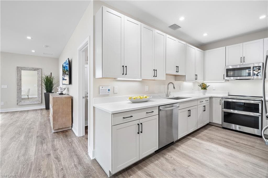 13068 Georges Cay PL-16